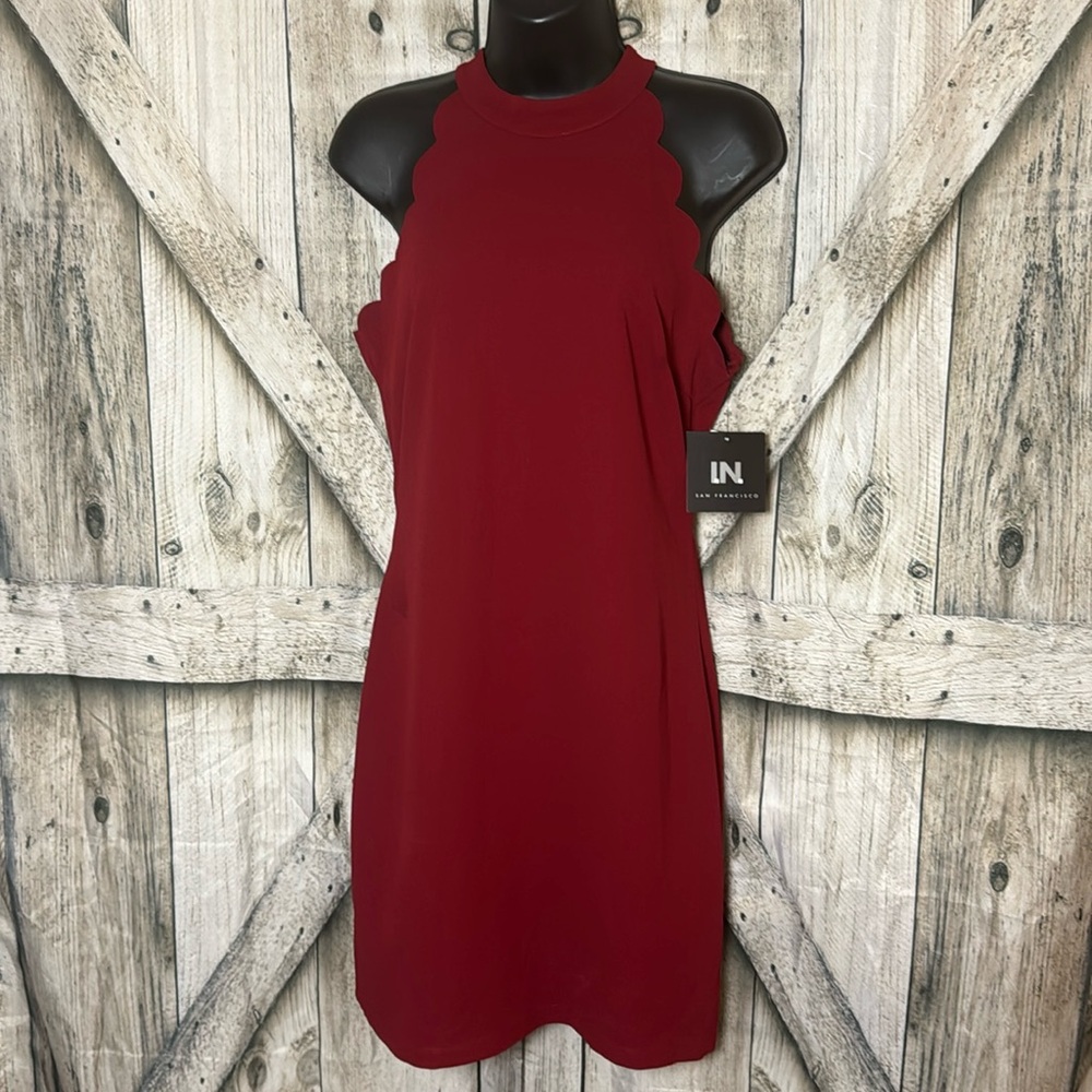 I.N. San Francisco NWT Juniors Dress Size Medium Wine color, Scuba Crepe Fabric